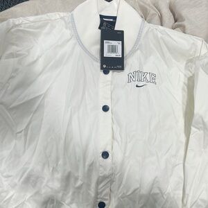 Nike windbreaker button up lightweight jacket